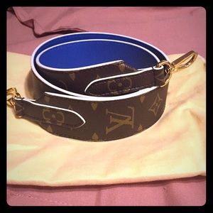 Louis Vuitton purse strap with box and dust bag